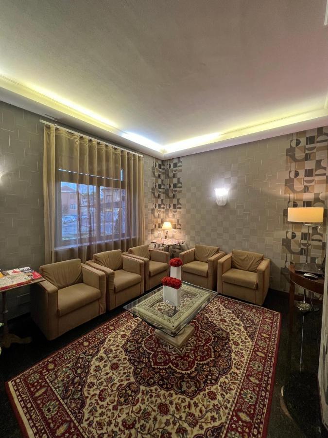 Hotel La Pace San Mauro Torinese Dış mekan fotoğraf