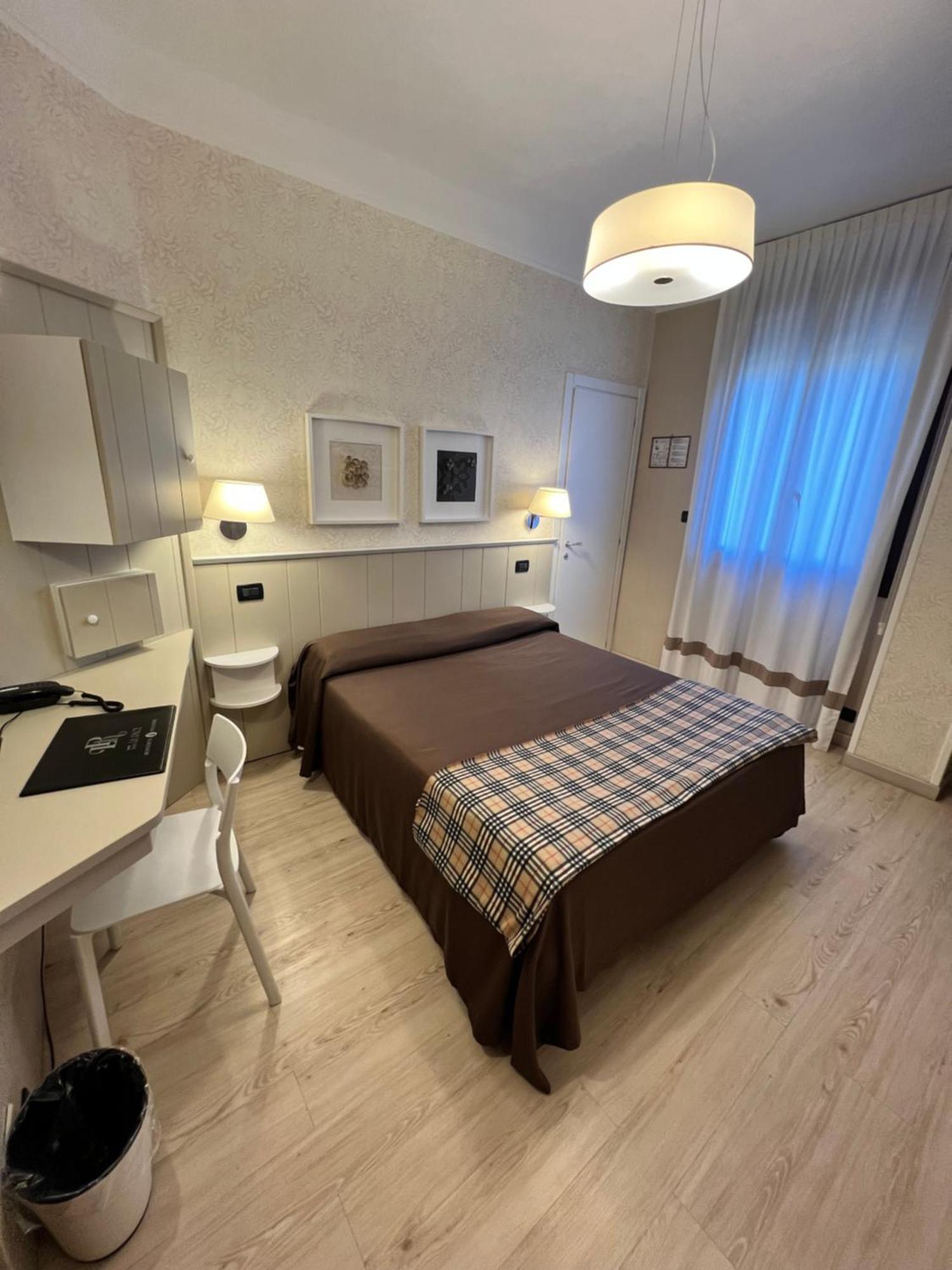 Hotel La Pace San Mauro Torinese Dış mekan fotoğraf