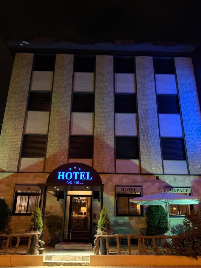Hotel La Pace San Mauro Torinese Dış mekan fotoğraf